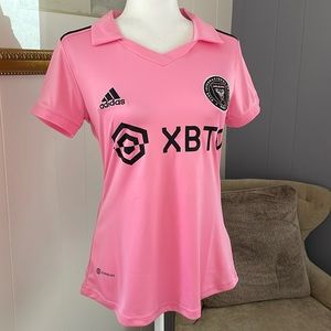 Adidas InterMiami Messi #10 Women’s Jersey